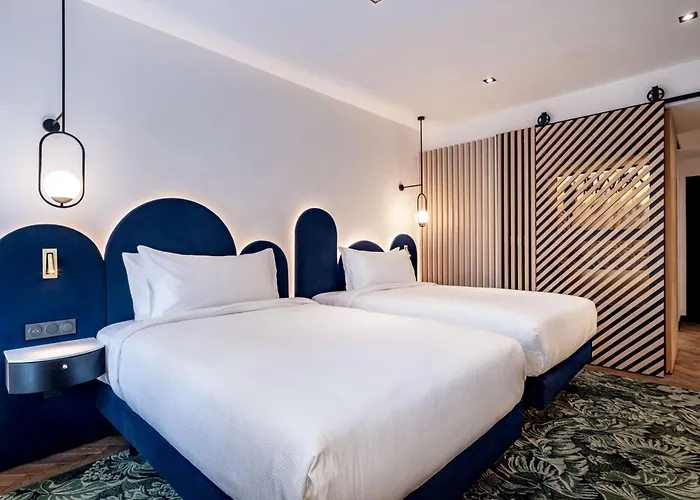 Doubletree By Hilton Nice Centre Iconic